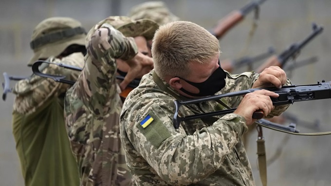 Chuyên gia phương Tây tiết lộ lý do Kiev tấn công Nga