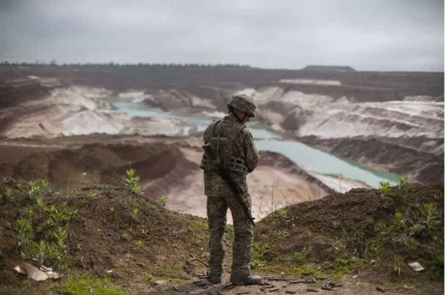 Đòn giáng mạnh vào phương Tây