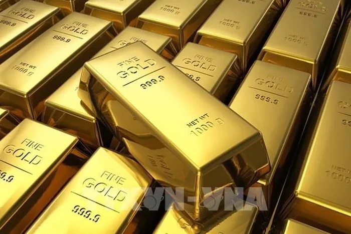 Giá vàng kỳ hạn giảm tuần đầu tiên trong một tháng qua