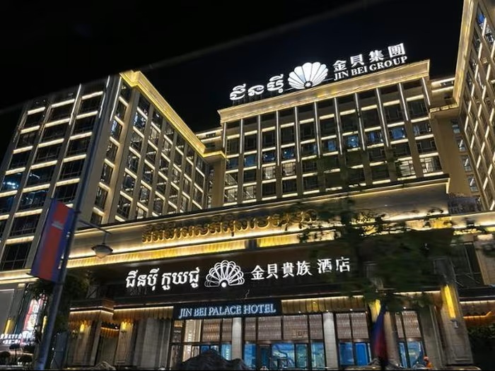 'Đế chế lừa đảo' ở Campuchia vẫn sáng đèn