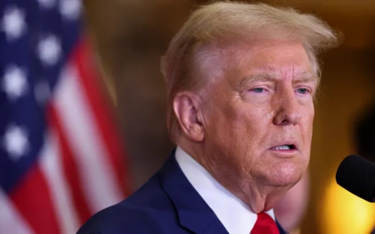 Hoãn tuyên án vụ ''tiền bịt miệng'' của ông Trump đến sau cuộc bầu cử