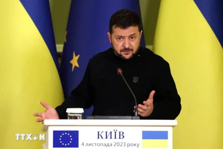 Tổng thống Zelensky kêu gọi NATO bổ sung binh sỹ vào hàng ngũ quân đội Ukraine