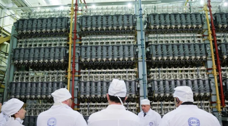 Trung Quốc tăng gấp ba lần lượng uranium nhập khẩu từ Nga