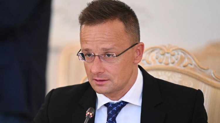 Hungary tuyên bố khủng hoảng dân chủ ở châu Âu