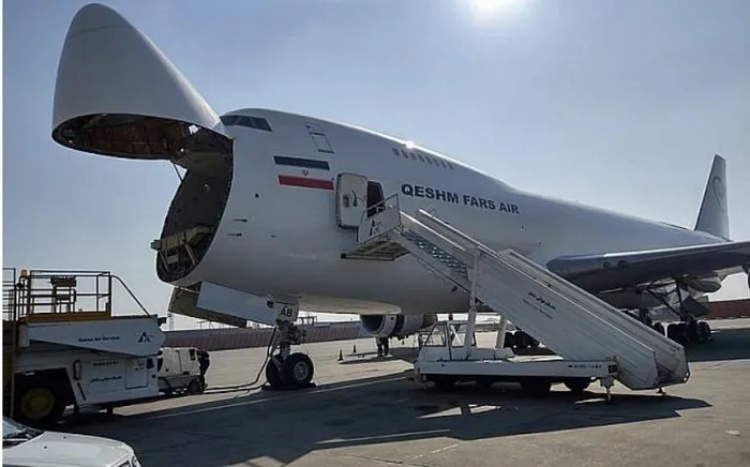 Israel chặn, buộc máy bay của Iran quay đầu trên không phận Syria