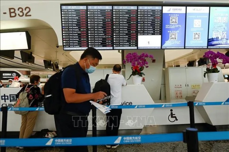 Trung Quốc thực hiện chính sách miễn thị thực đơn phương cho 29 nước