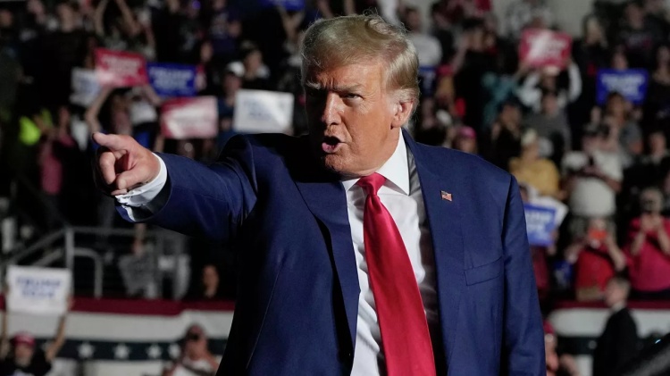 Trump để ngỏ khả năng rằng Thế chiến III có thể bùng nổ trong vài tháng tới