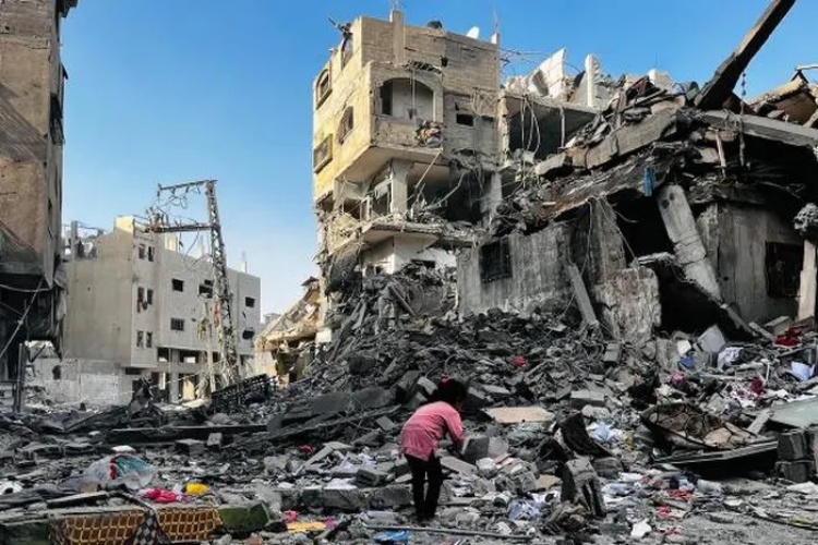 Israel tấn công 