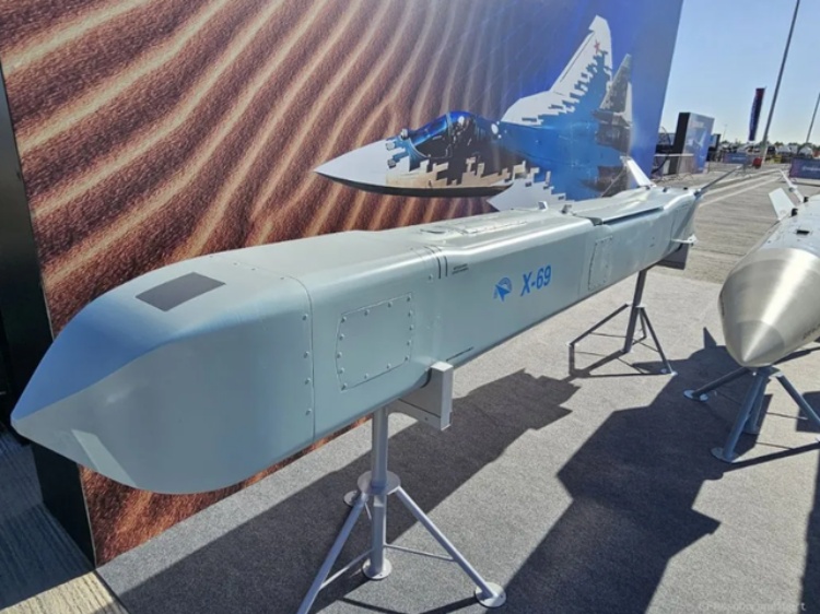 Khai hỏa tên lửa tàng hình Kh-69 từ tiêm kích Su-57: “Cặp đôi hoàn hảo”