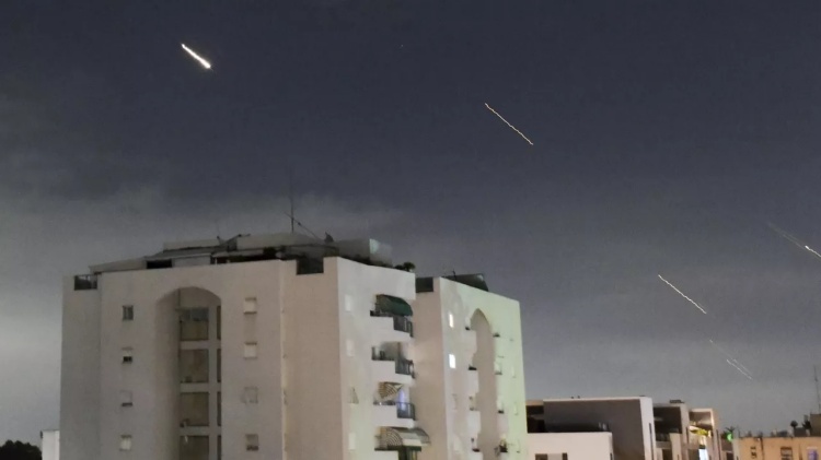 Israel đối mặt với tình trạng thiếu tên lửa phòng không