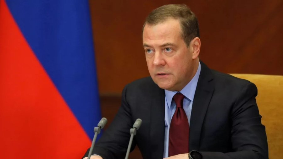 Ông Medvedev: Biden muốn để lại cho Trump một di sản nặng nề hết mức về Ukraina