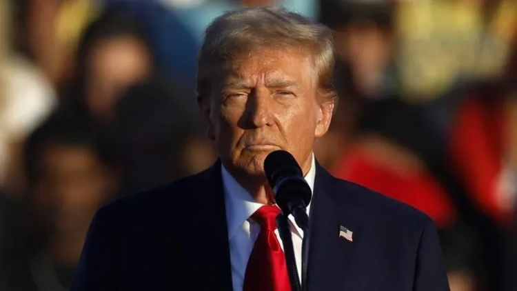 Ông Trump đề nghị Tổng thống Ukraine cân nhắc nhượng lại lãnh thổ