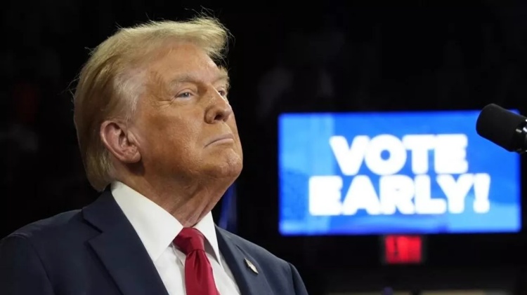 Trump bắt đầu thay đổi hướng đi về Ukraina