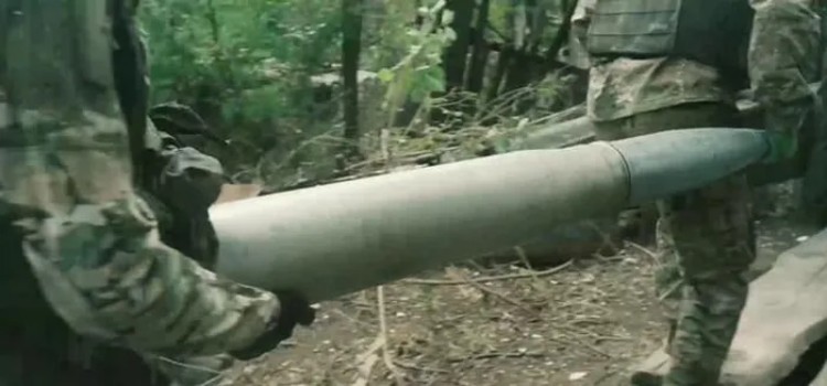 Nga triển khai hệ thống pháo lai tại Ukraine