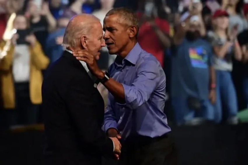 Phản ứng 'lạ' của ông Obama trước nghi vấn đứng sau làn sóng kêu gọi ông Biden dừng tranh cử