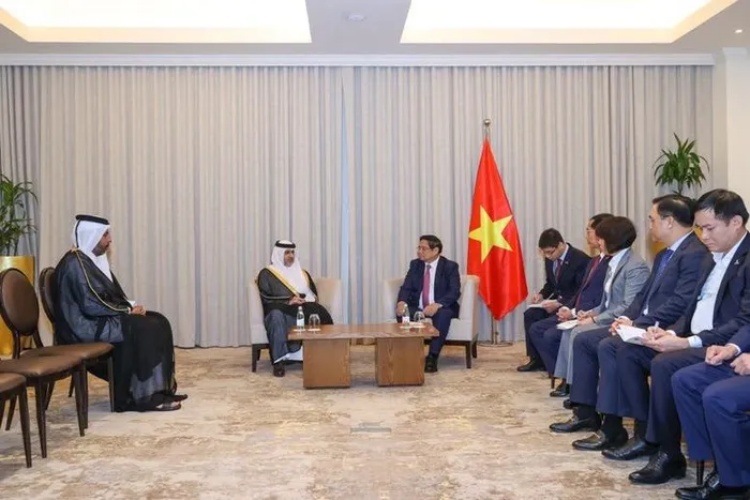 Thủ tướng đề nghị quỹ 475 tỷ USD của Qatar đẩy mạnh đầu tư vào Việt Nam