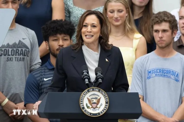 Bầu cử Mỹ 2024: Cựu Tổng thống Barack Obama ủng hộ bà Harris tranh cử
