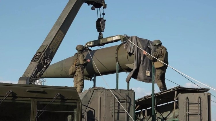 Iskander-M của Nga phá hủy bệ phóng HIMARS ở vùng Nikolaev