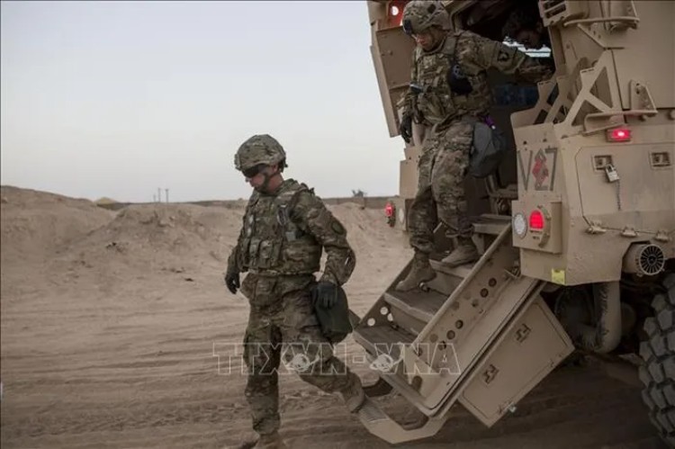Căn cứ của Mỹ ở Iraq và Syria bị tên lửa tấn công