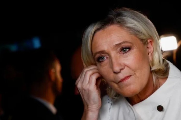 Đối thủ hàng đầu của Tổng thống Pháp Macron bị điều tra