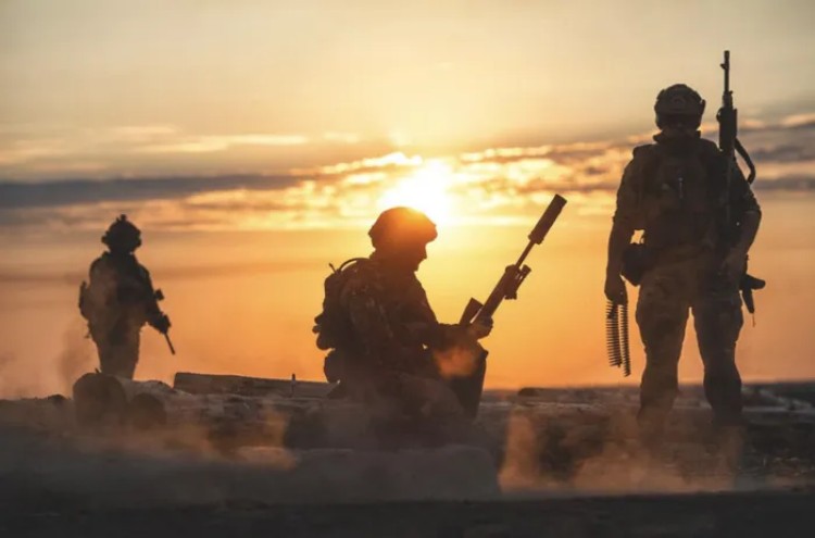 Mỹ viện trợ lớn cho Ukraine, chuyển khí tài hạng nặng củng cố sườn phía Đông của NATO