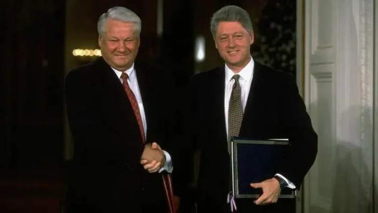 Giải mật thỏa thuận năm 1997 giữa ông Boris Yeltsin và Bill Clinton