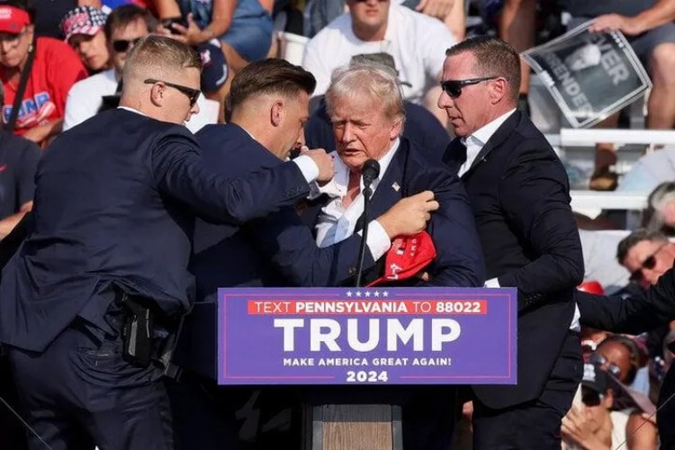 Ông Trump tuyên bố quay lại địa điểm bị ám sát