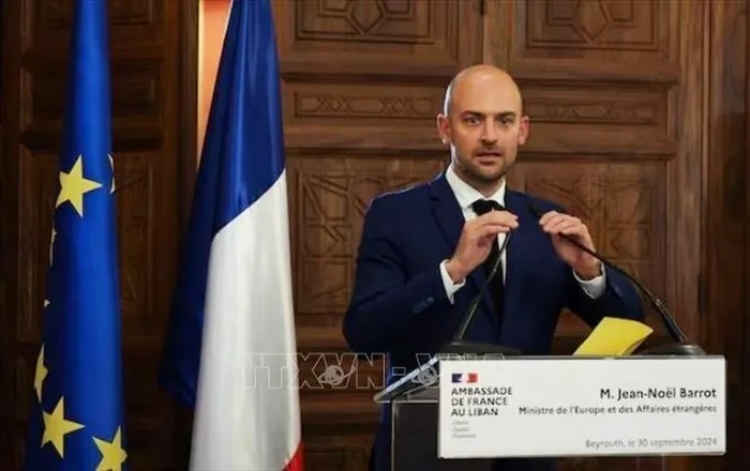 Pháp hỗ trợ quá trình chuyển giao quyền lực ở Syria