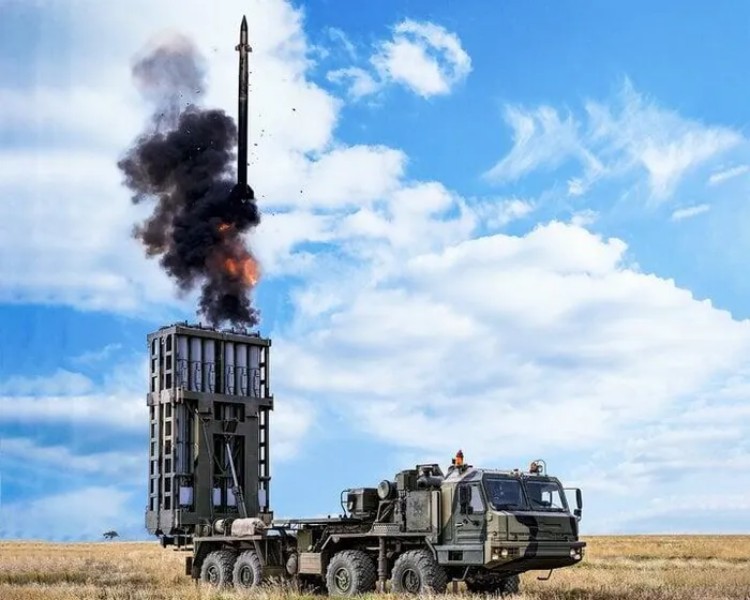 Tên lửa phòng không S-350 Nga bắn hạ 12 mục tiêu không cần đến con người