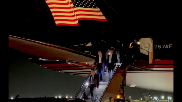 Video ông Trump xuất hiện sau vụ nổ súng