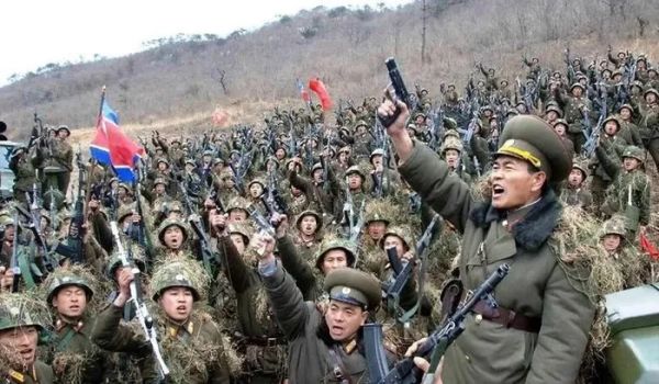 Lầu Năm Góc nói gì trước tin 'hàng vạn binh sĩ Triều Tiên sắp tới Ukraine'?