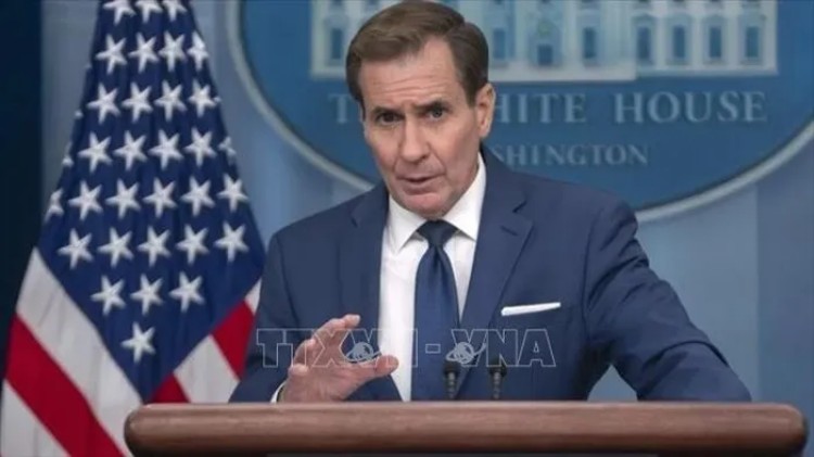 Washington Post: Mỹ triển khai hơn 10 tàu chiến tới Trung Đông