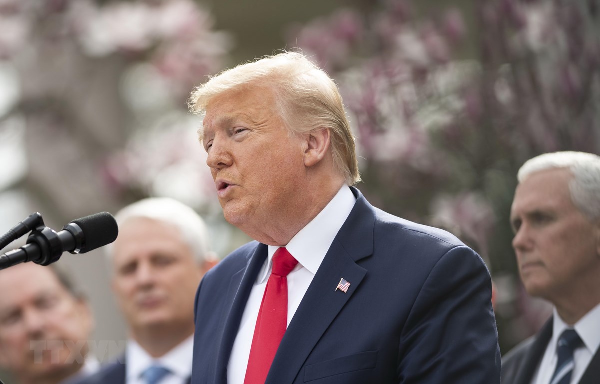 Tổng thống Mỹ Trump úp mở khả năng làm xét nghiệm SARS-CoV-2