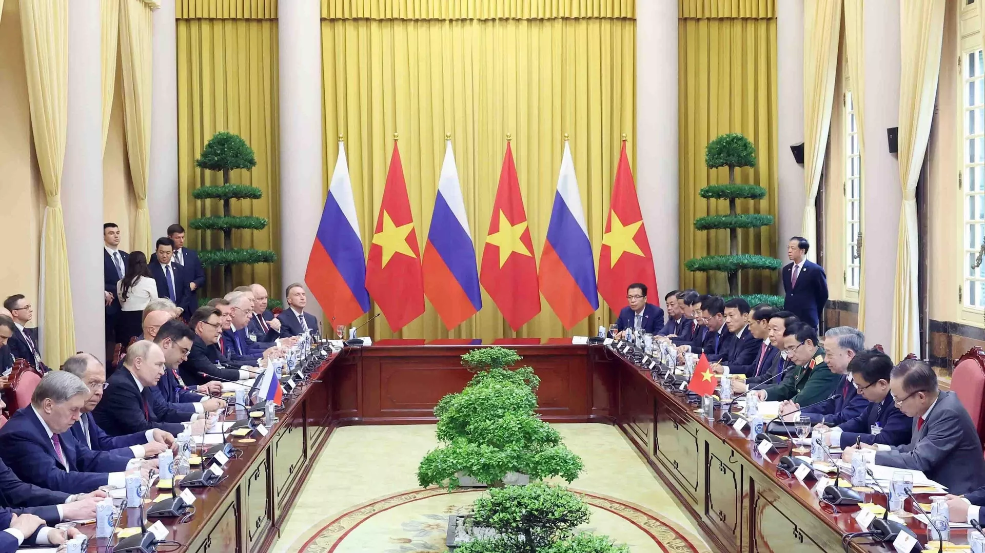 Việt Nam coi Nga là một trong những ưu tiên trong chính sách đối ngoại