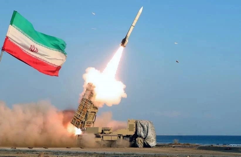 Israel đe dọa không kích trả đũa Iran