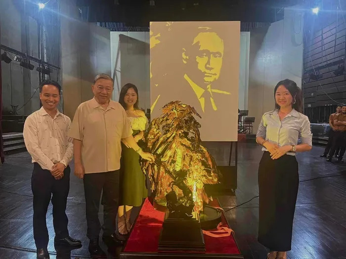 Tổng Bí thư Nguyễn Phú Trọng gửi món quà đặc biệt đến Tổng thống Nga Putin