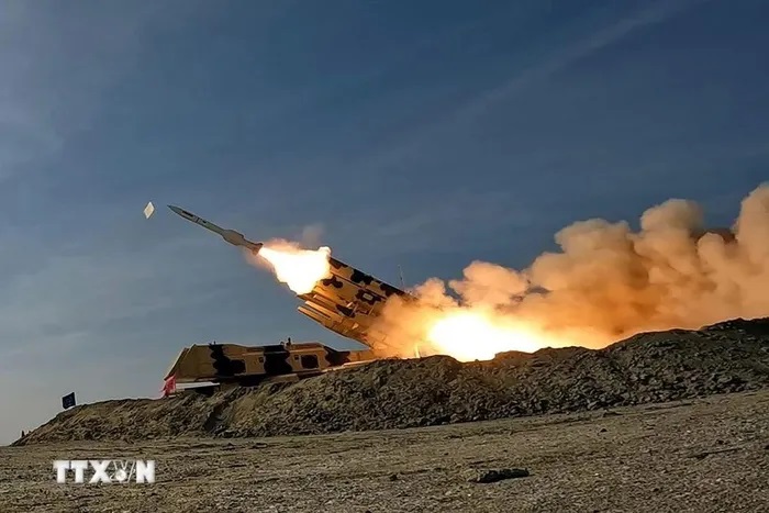 Mỹ phát hiện dấu hiệu Iran chuẩn bị tấn công tên lửa vào Israel