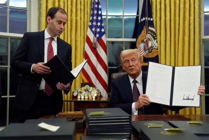 22 bang kiện sắc lệnh của ông Trump, hủy quy định con sinh tại Mỹ mặc định có quốc tịch Mỹ