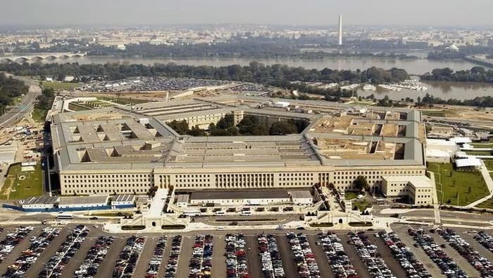Ông Trump ca ngợi ngân sách quốc phòng kỷ lục 1 nghìn tỷ USD