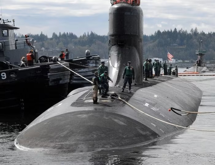 Thông tin mới về tàu ngầm Mỹ nát mũi ở Biển Đông