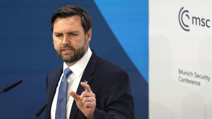 Phó Tổng thống Mỹ Vance đạt tiến triển tại Anh về việc chấm dứt xung đột Ukraina