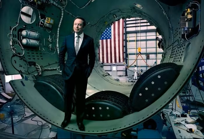 Elon Musk âm thầm đưa SpaceX tiến sâu vào 