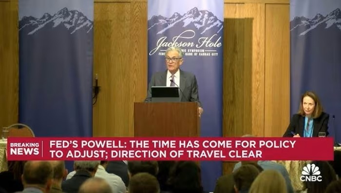 Chủ tịch Fed phát tín hiệu ủng hộ giảm lãi suất