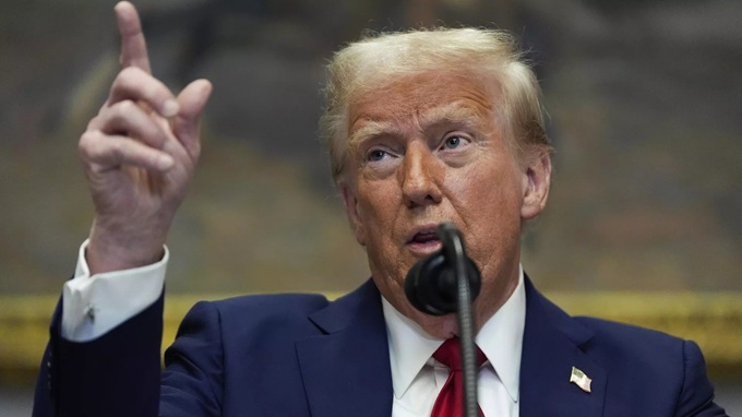 Ông Trump so sánh Nga và Ukraina về sức mạnh quân sự