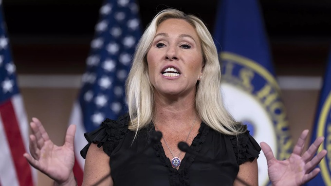 Nữ nghị sĩ kêu gọi Hoa Kỳ ngừng tài trợ cho xung đột ở Ukraina