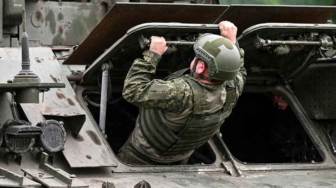 Quân đội Nga đã tiến hành một cuộc tấn công nhóm vào các cơ sở quân sự ở Kiev vào đêm qua