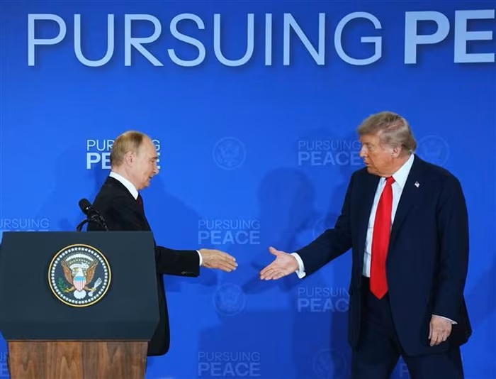 FT tiết lộ nội dung Tổng thống Putin trao đổi riêng với Tổng thống Trump tại Alaska