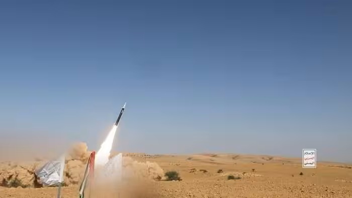 Houthi phóng tên lửa tấn công Israel, hàng triệu người phải xuống hầm trú ẩn
