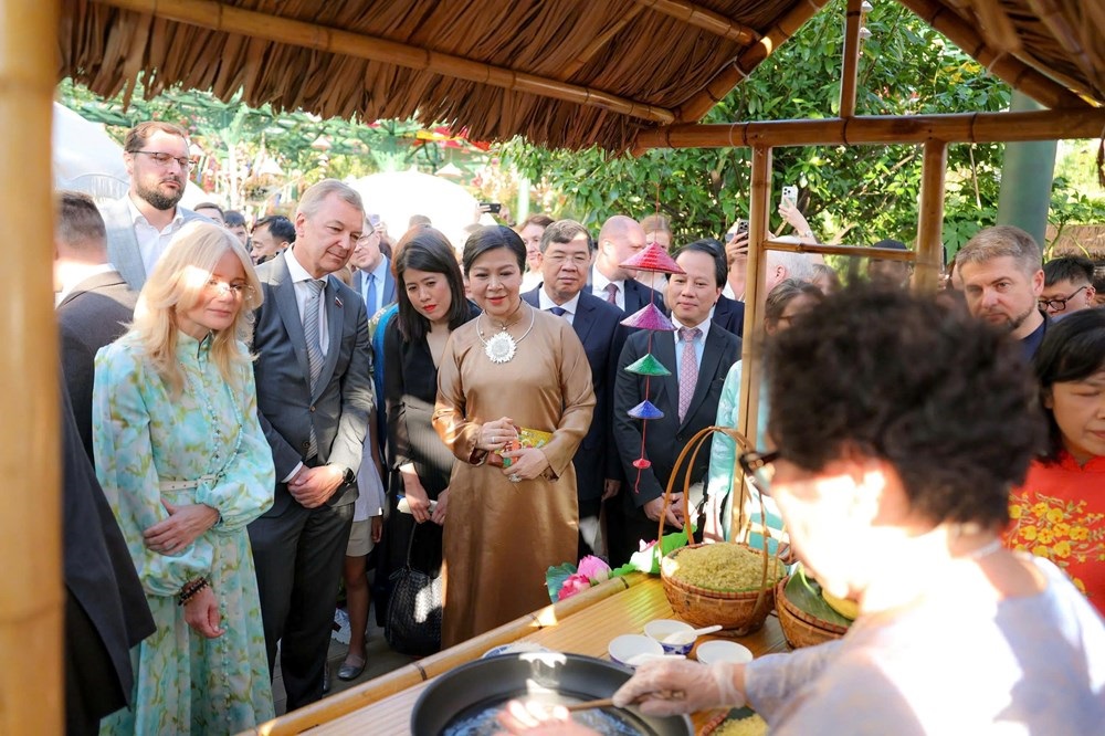 Lan tỏa hương vị cốm Hà Nội tại Liên bang Nga