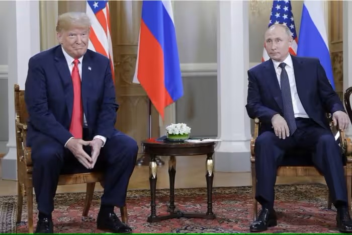 Tổng thống Nga Putin tặng quà cho ông Trump